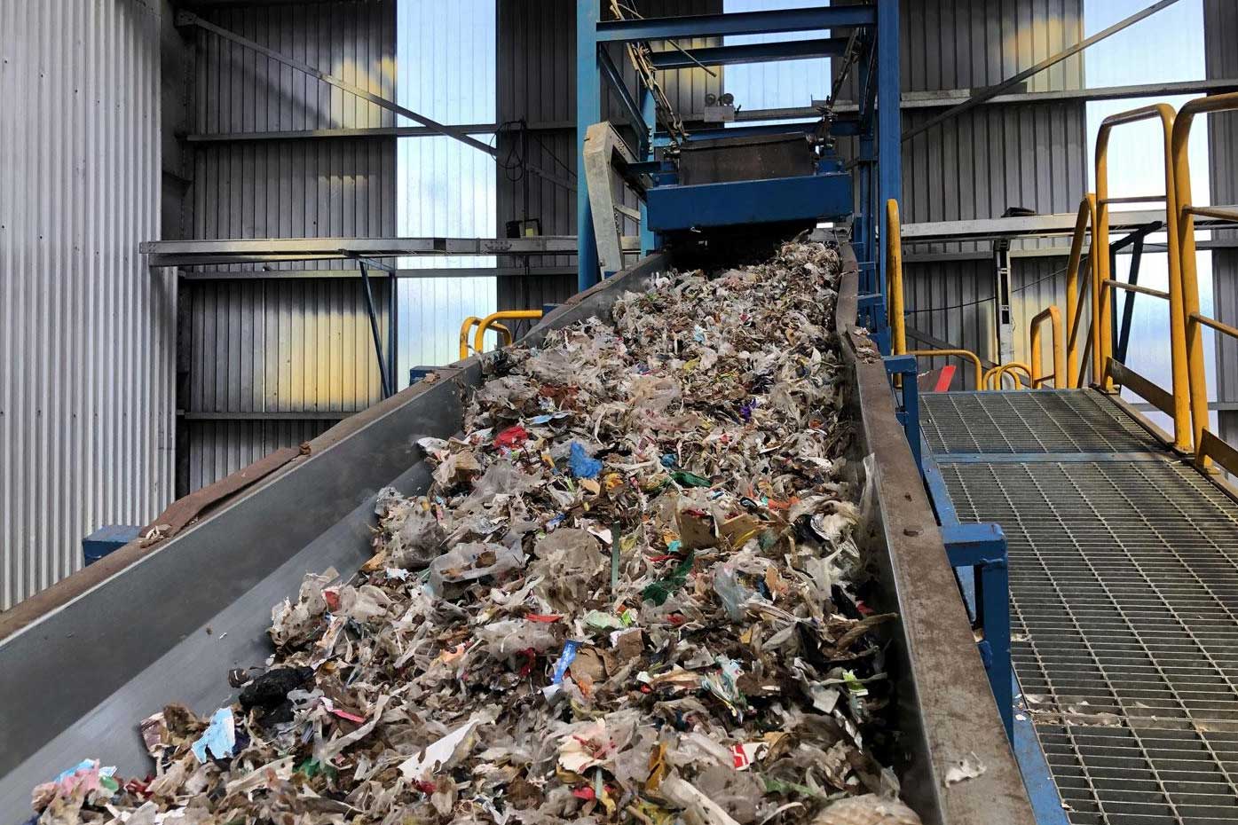 Vì sao cần phải sử dụng lò đốt rác thải công nghiệp?