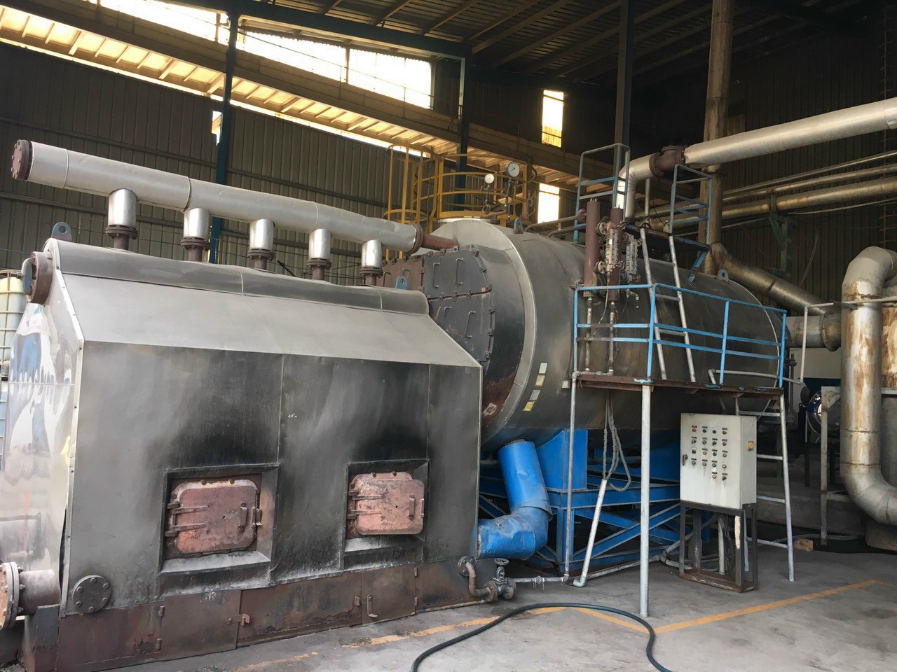 Tính năng của lò hơi đốt trấu củi ép